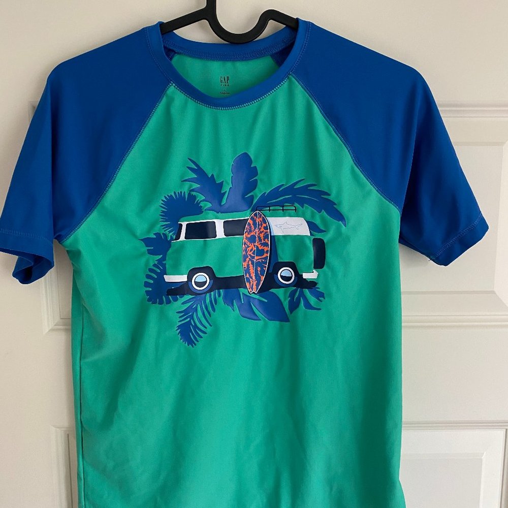 GAP Boys L Swim shirt
